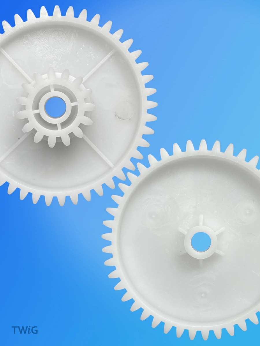 Шестерня средняя для мясорубки Polaris, Redmond 15/45 зубьев